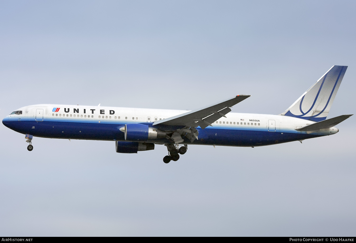 Aircraft Photo of N655UA | Boeing 767-322/ER | United Airlines | AirHistory.net #556003