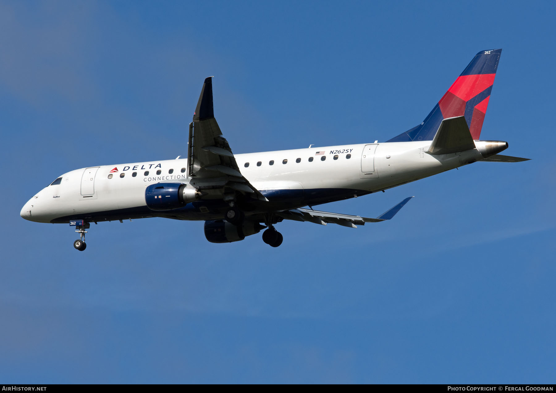 Aircraft Photo of N262SY | Embraer 175LR (ERJ-170-200LR) | Delta Connection | AirHistory.net #556012