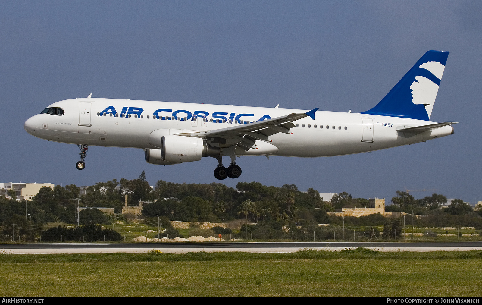 Aircraft Photo of F-HBEV | Airbus A320-216 | Air Corsica | AirHistory.net #556058