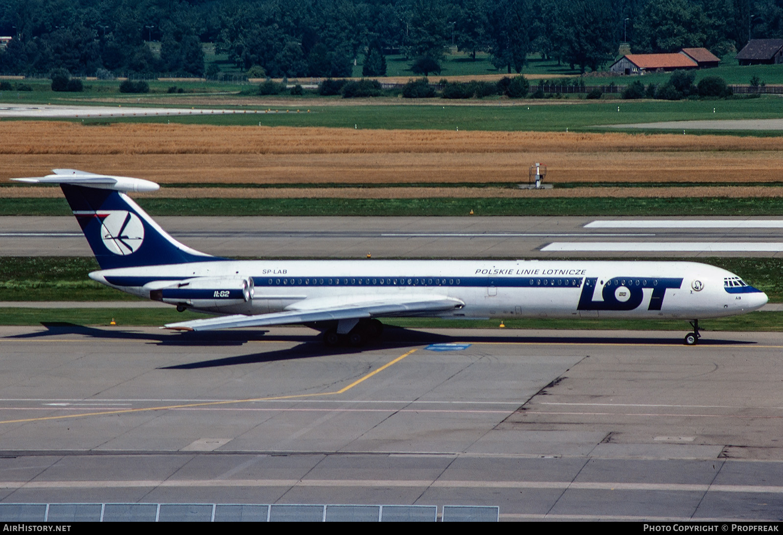 Aircraft Photo of SP-LAB | Ilyushin Il-62 | LOT Polish Airlines - Polskie Linie Lotnicze | AirHistory.net #556063