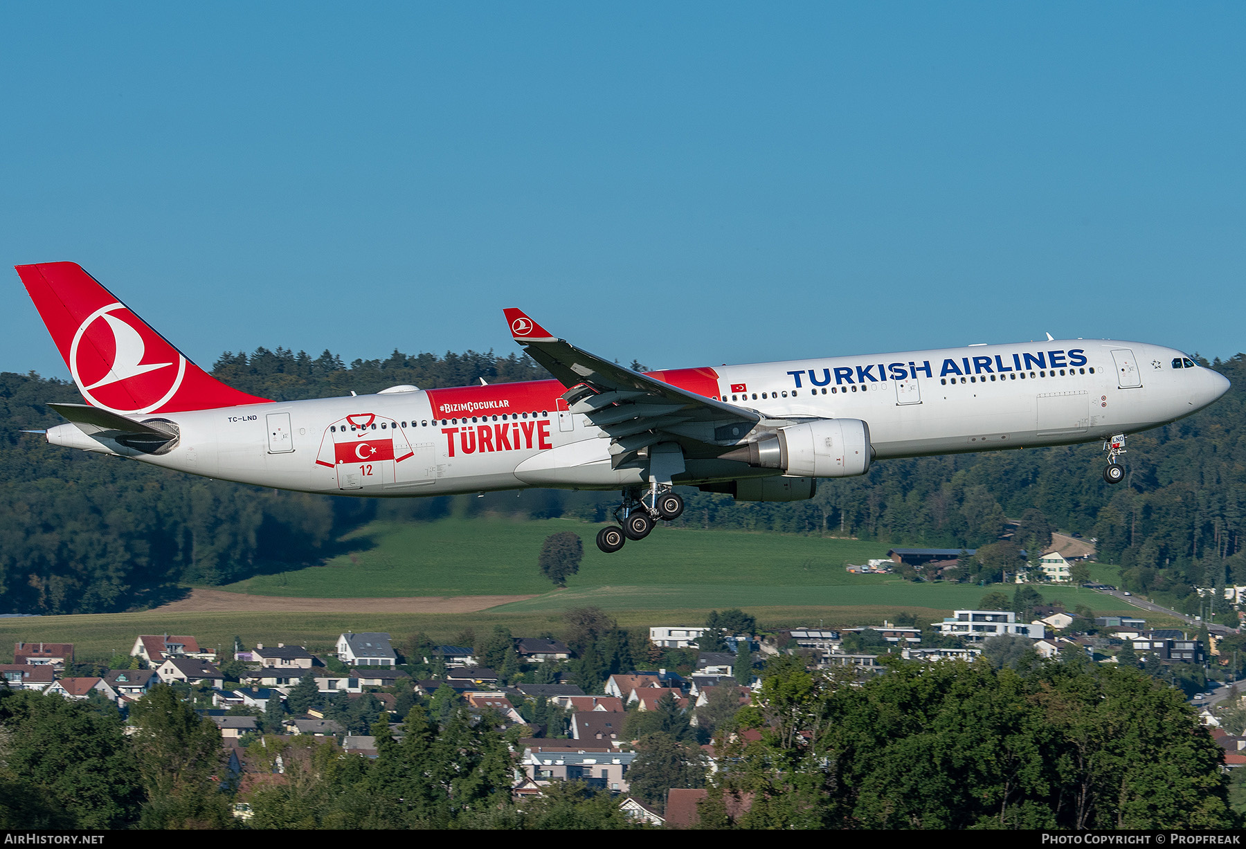 Aircraft Photo of TC-LND | Airbus A330-303 | Turkish Airlines | AirHistory.net #556066