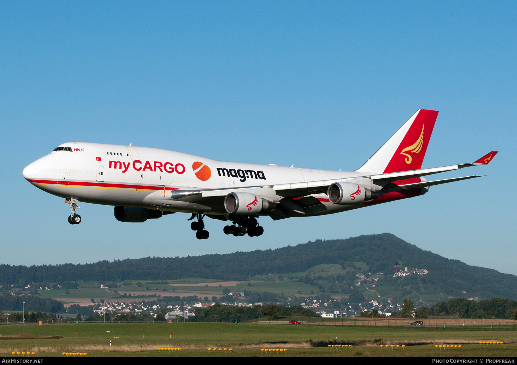 Aircraft Photo of TC-ACF | Boeing 747-481(BDSF) | MyCargo | AirHistory.net #556077