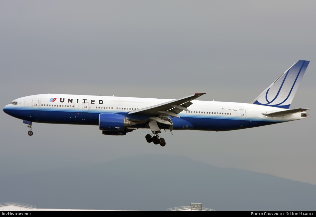 Aircraft Photo of N777UA | Boeing 777-222 | United Airlines | AirHistory.net #556142