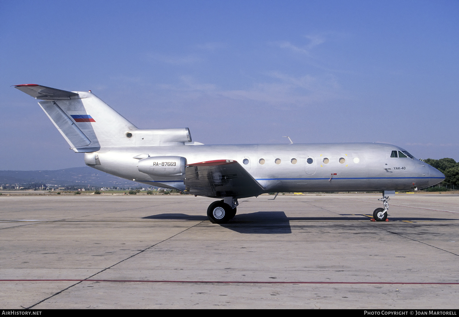 Aircraft Photo of RA-87669 | Yakovlev Yak-40 | Vologda Aviation Enterprise | AirHistory.net #556153