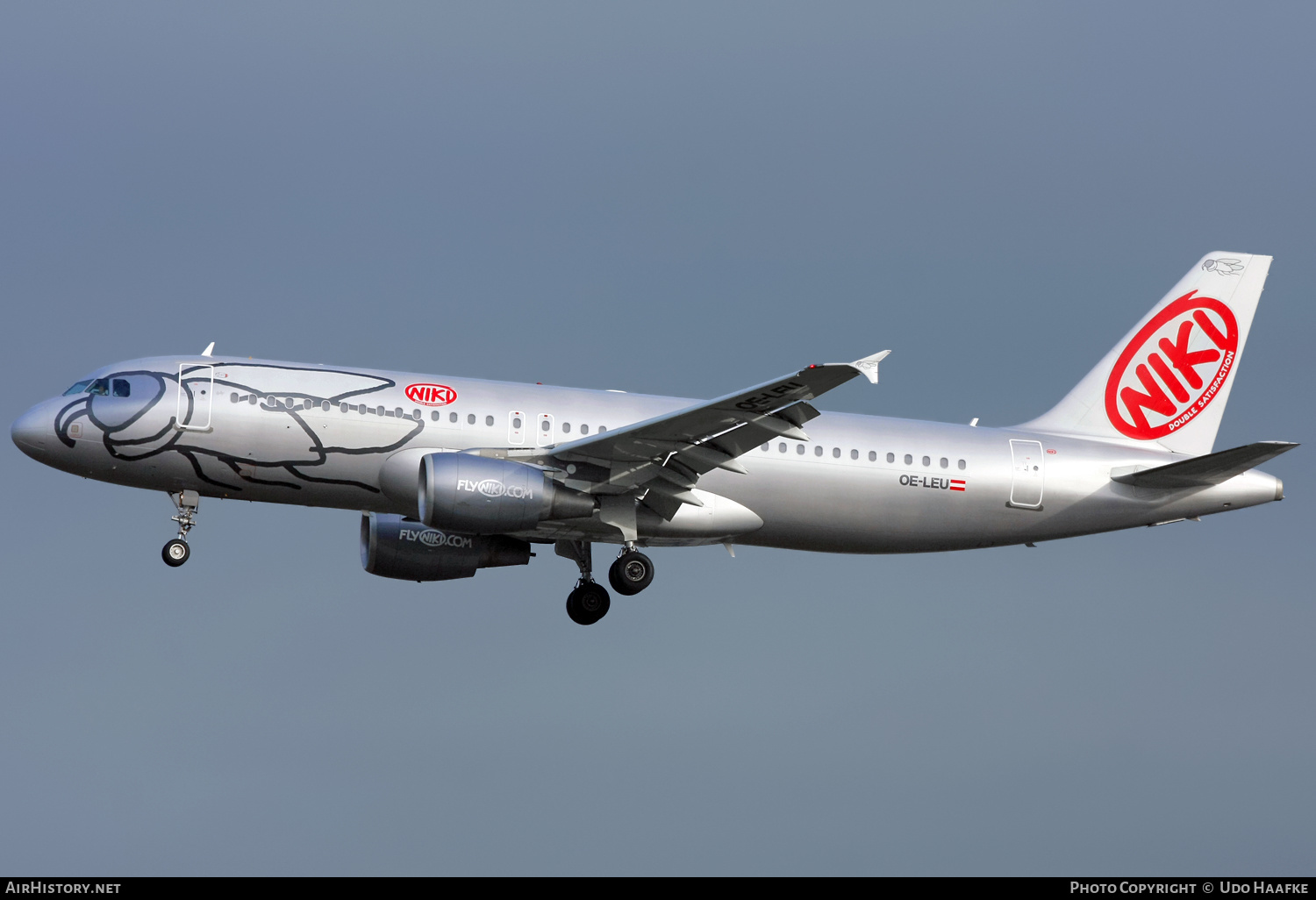 Aircraft Photo of OE-LEU | Airbus A320-214 | Niki | AirHistory.net #556158