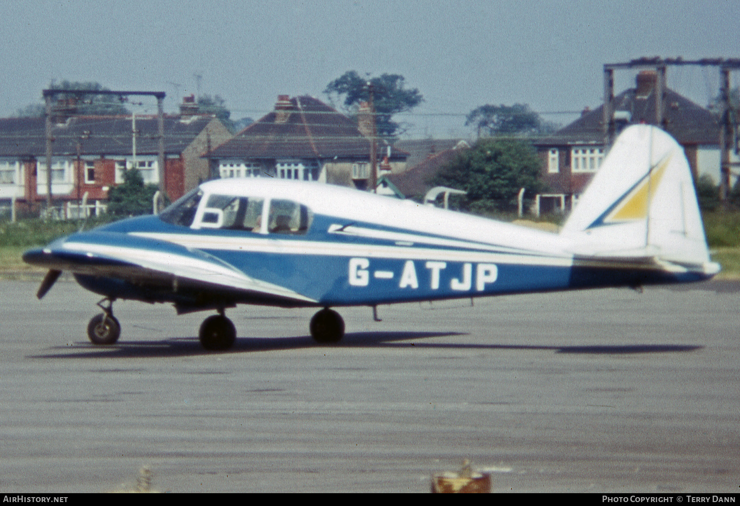 Aircraft Photo of G-ATJP | Piper PA-23-160 Apache | AirHistory.net #556190