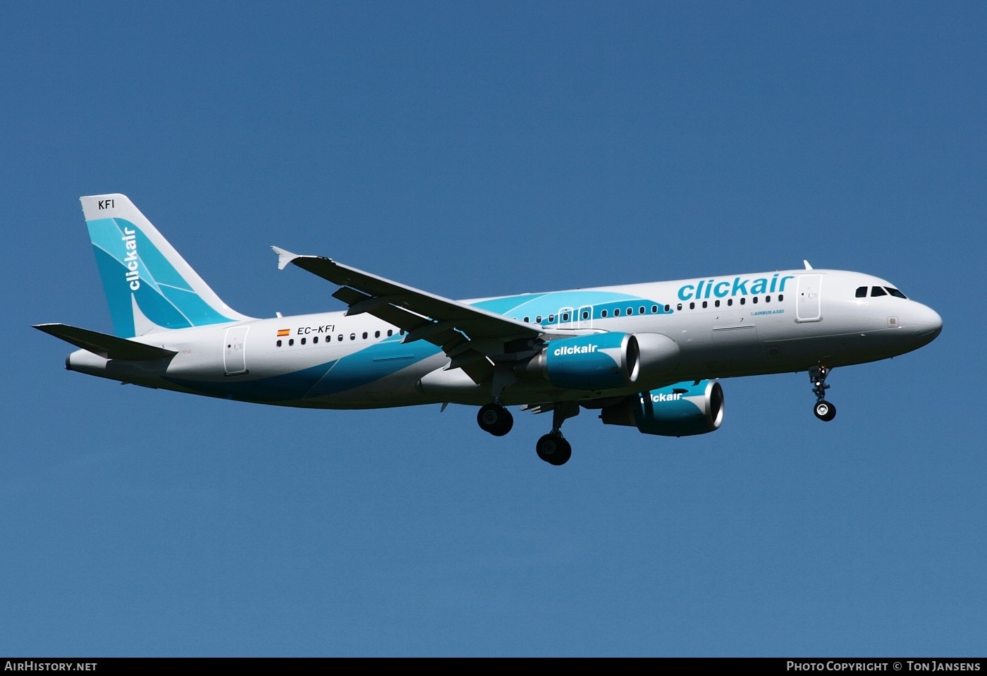 Aircraft Photo of EC-KFI | Airbus A320-216 | Clickair | AirHistory.net #556225