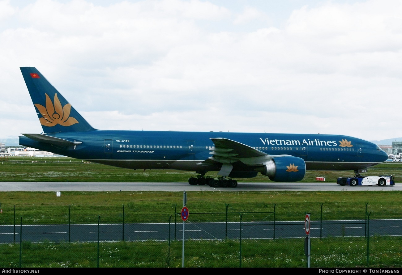 Aircraft Photo of VN-A149 | Boeing 777-2Q8/ER | Vietnam Airlines | AirHistory.net #556227