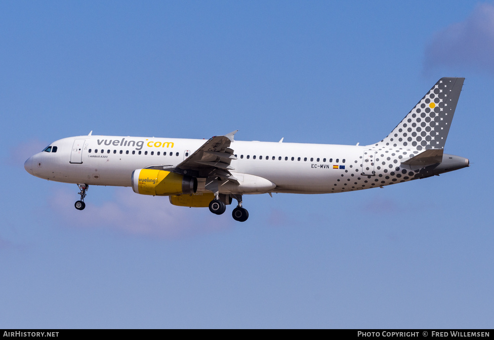 Aircraft Photo of EC-MVN | Airbus A320-232 | Vueling Airlines | AirHistory.net #556311