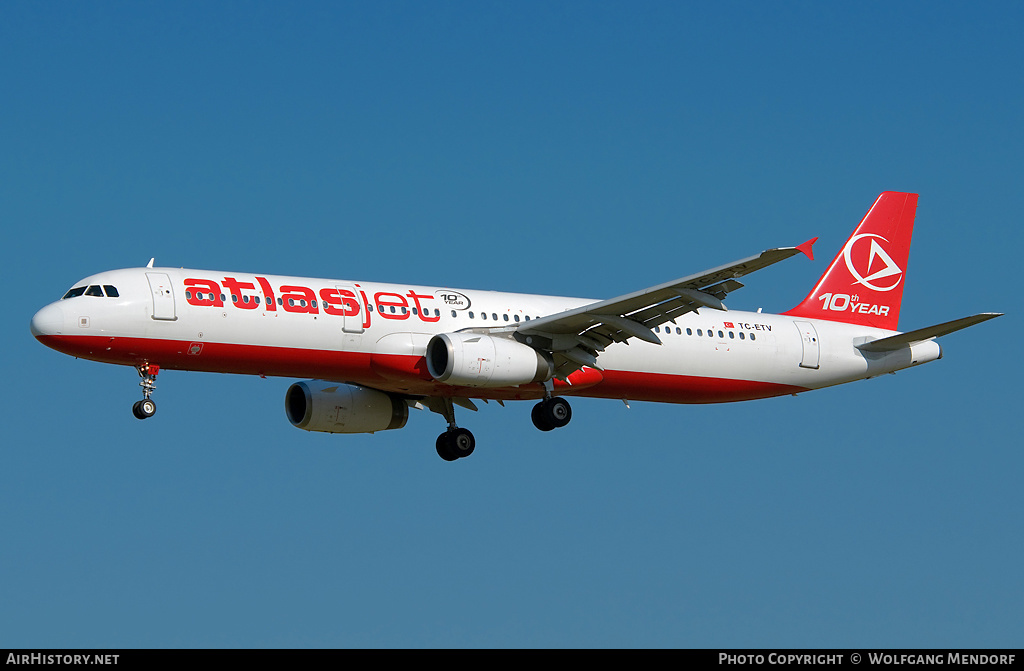 Aircraft Photo of TC-ETV | Airbus A321-231 | Atlasjet Airlines | AirHistory.net #556339