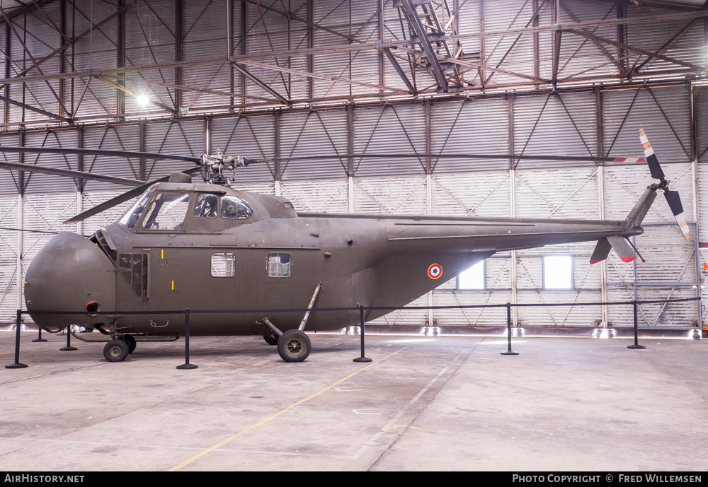 Aircraft Photo of 55-1086 | Sikorsky H-19D Chickasaw (S-55D) | France - Army | AirHistory.net #556351