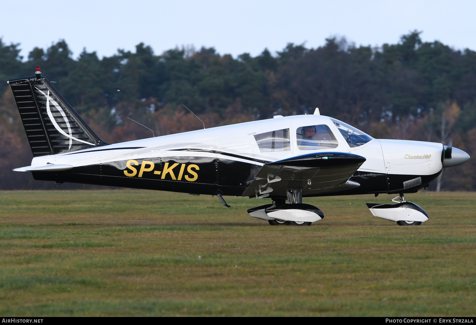 Aircraft Photo of SP-KIS | Piper PA-28-180 Cherokee C | AirHistory.net #556487