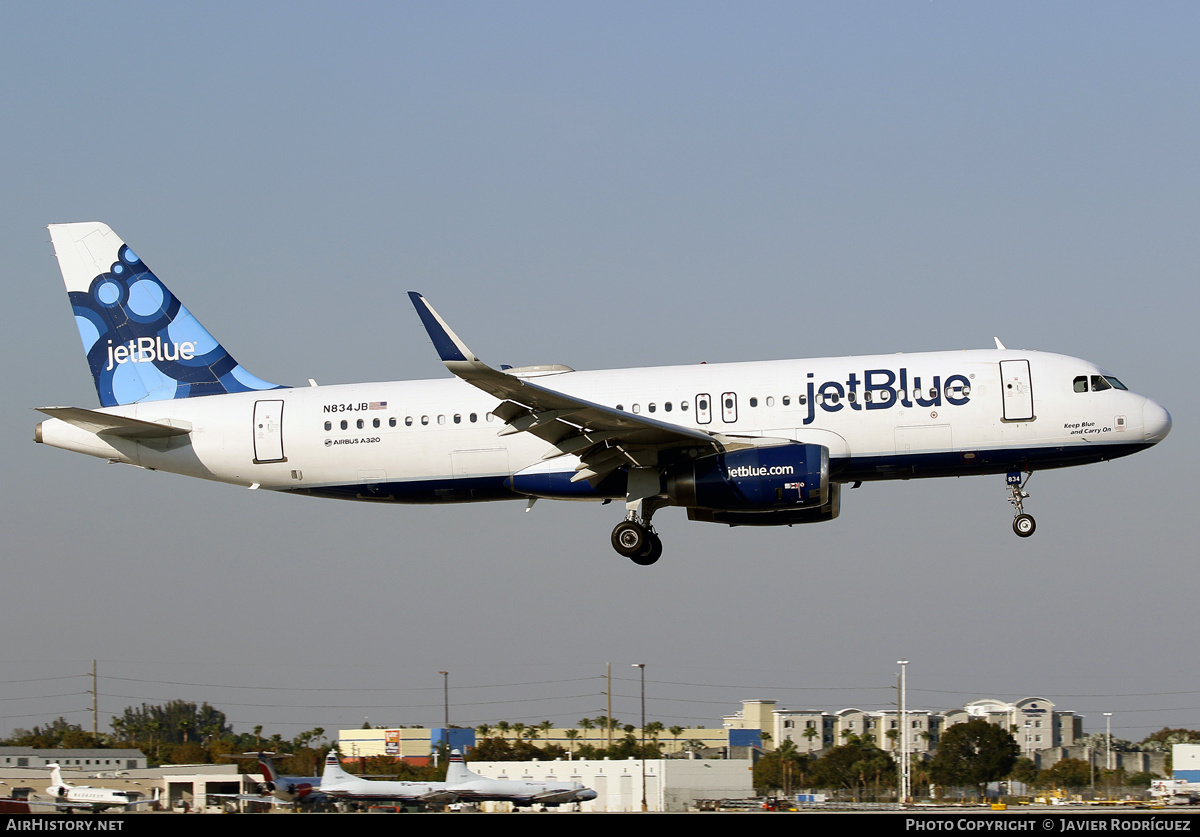 Aircraft Photo of N834JB | Airbus A320-232 | JetBlue Airways | AirHistory.net #556505