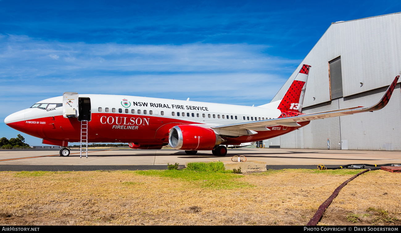 Aircraft Photo of N137CG | Boeing 737-3H4/AT | Coulson Flying Tankers | AirHistory.net #556629