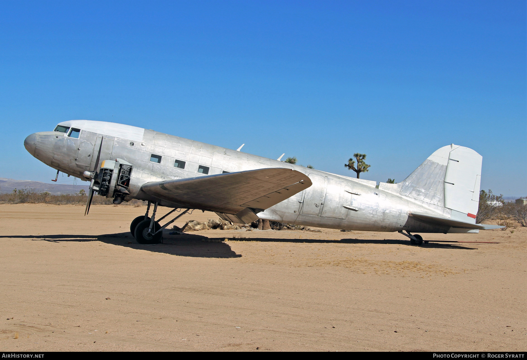 Aircraft Photo of N166LG | Douglas DC-3-G202A | AirHistory.net #556653