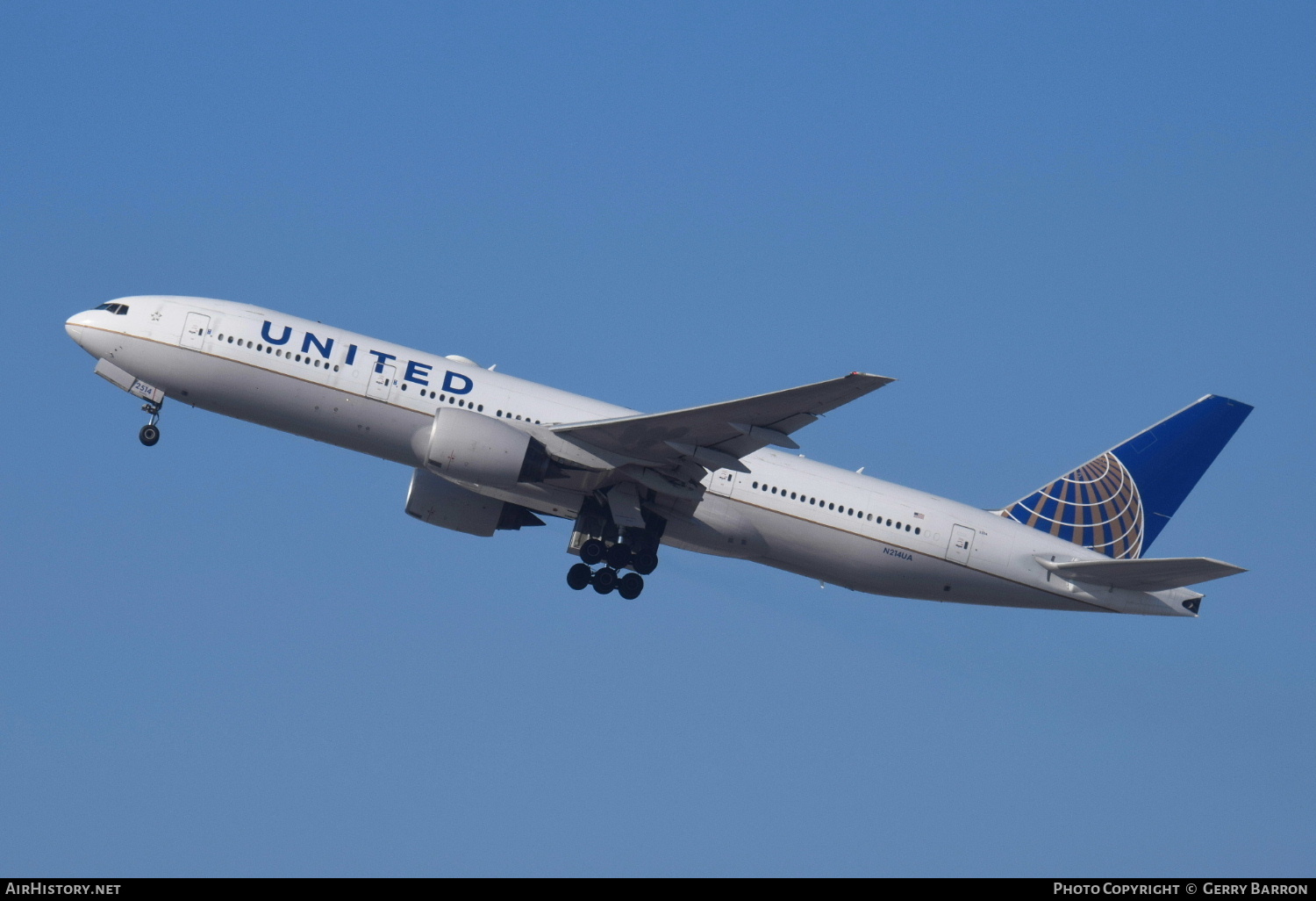 Aircraft Photo of N214UA | Boeing 777-222 | United Airlines | AirHistory.net #556732