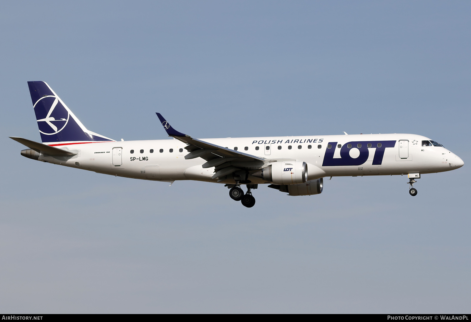 Aircraft Photo of SP-LMG | Embraer 190LR (ERJ-190-100LR) | LOT Polish Airlines - Polskie Linie Lotnicze | AirHistory.net #556750