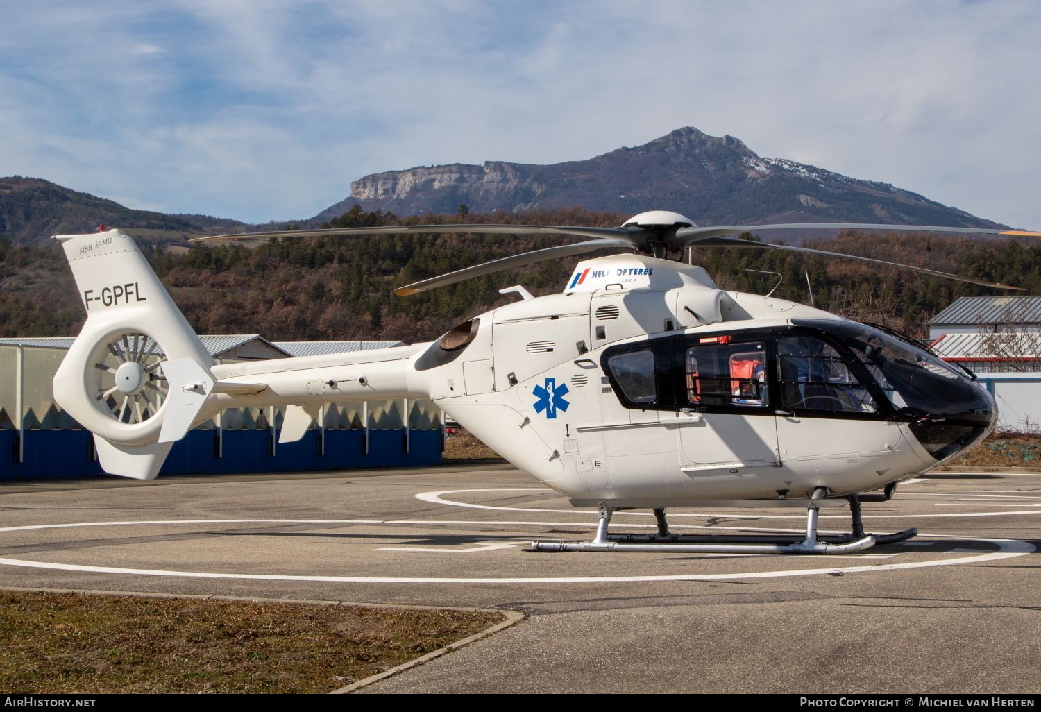 Aircraft Photo of F-GPFL | Eurocopter EC-135T-1 | SAMU - Service d'Aide Médicale Urgente | AirHistory.net #556756