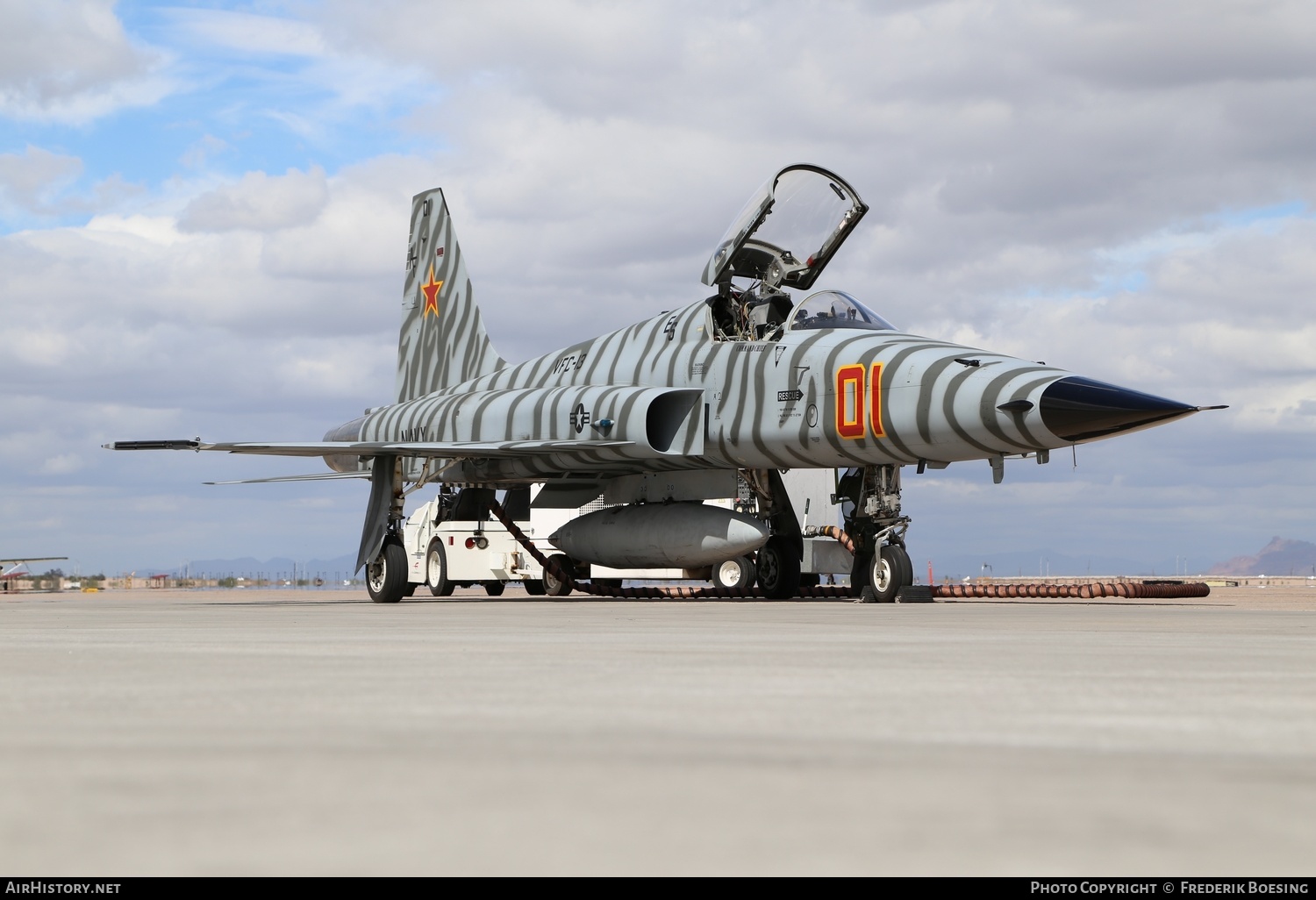 Aircraft Photo of 76-1564 / 761564 | Northrop F-5N Tiger II | USA - Navy | AirHistory.net #556796