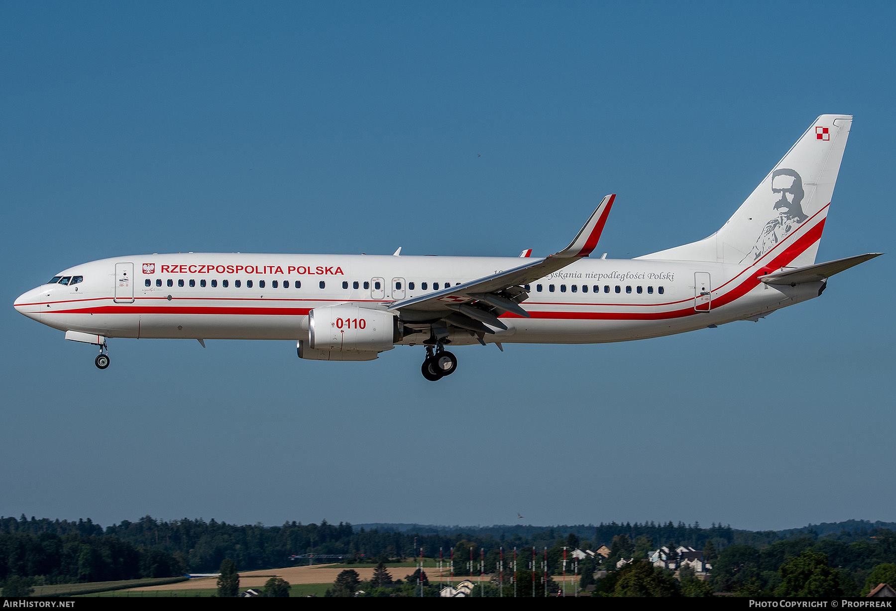 Aircraft Photo of 0110 | Boeing 737-800 | Poland - Air Force | AirHistory.net #556873