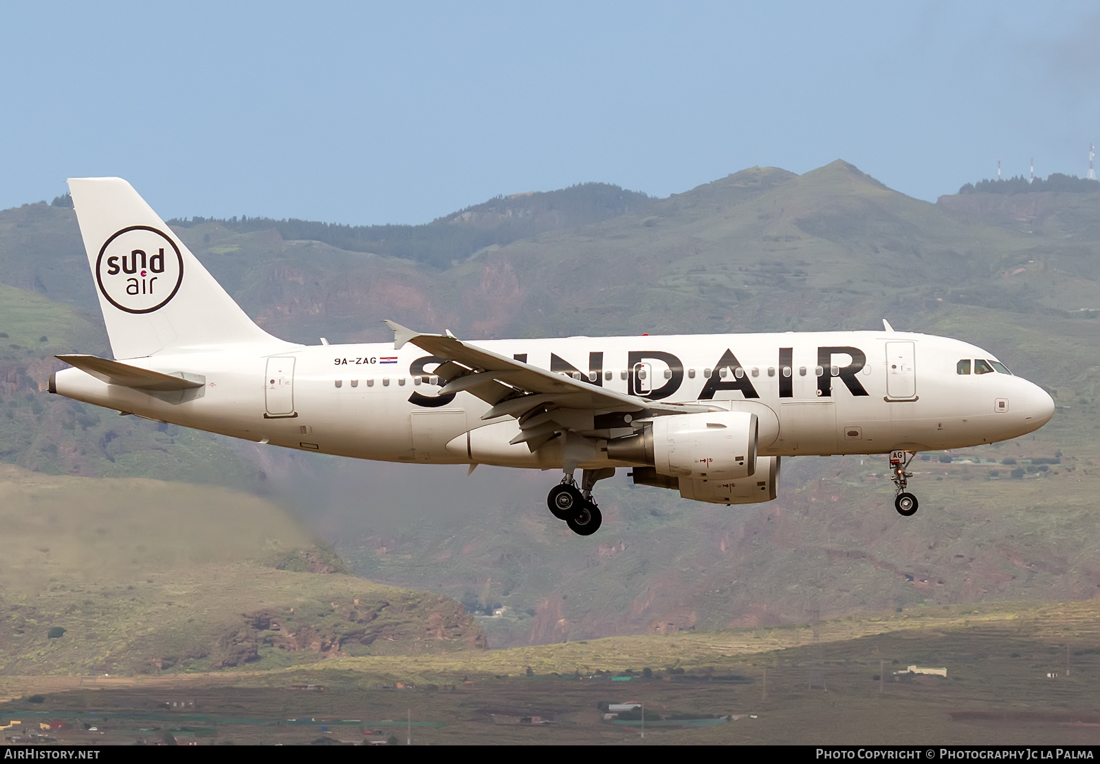 Aircraft Photo of 9A-ZAG | Airbus A319-111 | Sundair | AirHistory.net #556893