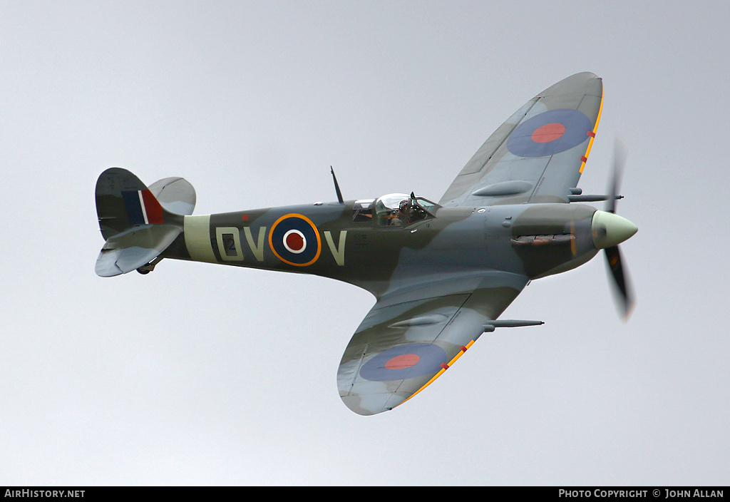 Aircraft Photo of G-IBSY / EE602 | Supermarine 349 Spitfire LF5C | UK - Air Force | AirHistory.net #556956
