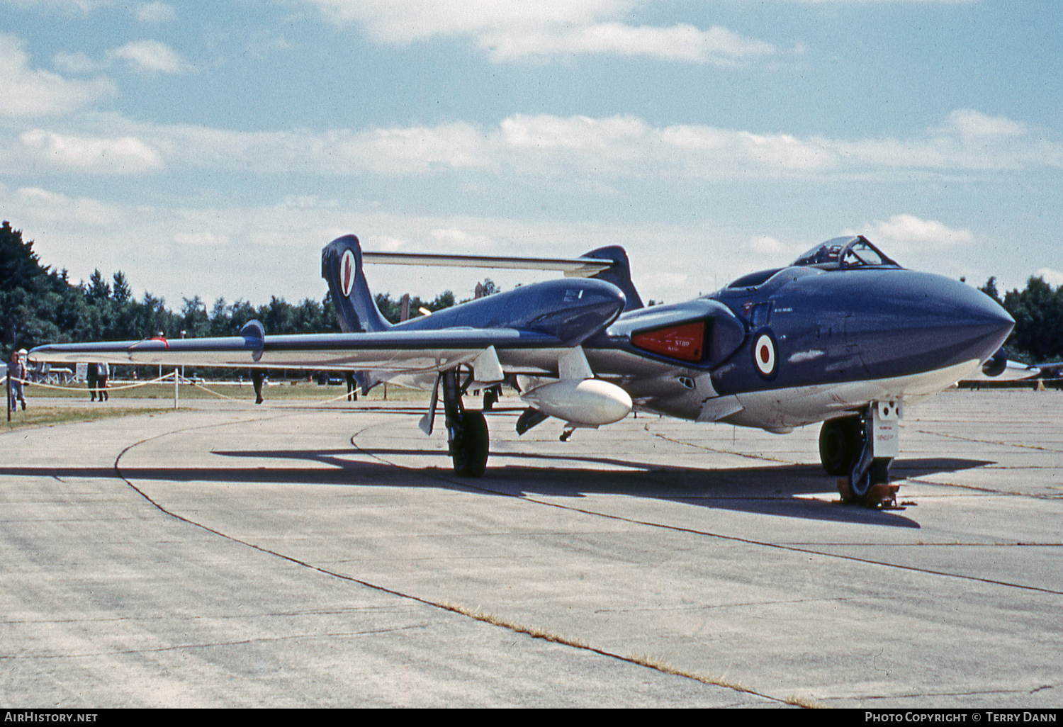 Aircraft Photo of XJ572 | De Havilland D.H. 110 Sea Vixen FAW2 | UK - Navy | AirHistory.net #556962