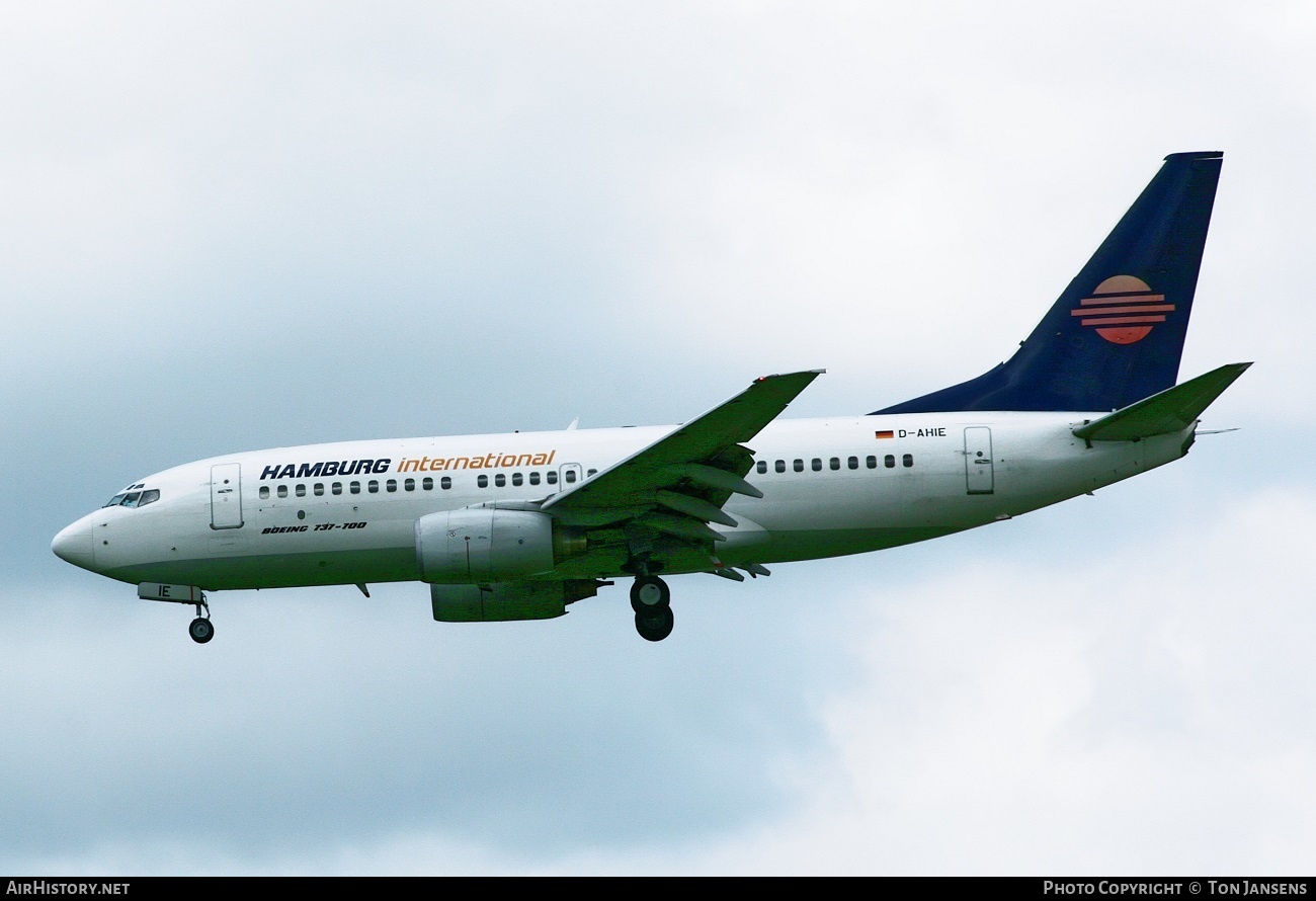 Aircraft Photo of D-AHIE | Boeing 737-73S | Hamburg International | AirHistory.net #556971