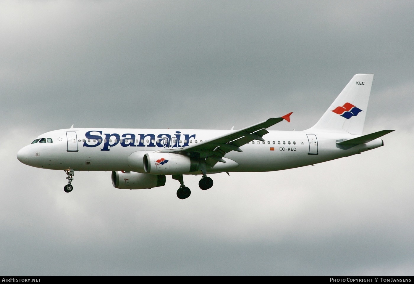 Aircraft Photo of EC-KEC | Airbus A320-232 | Spanair | AirHistory.net #557096