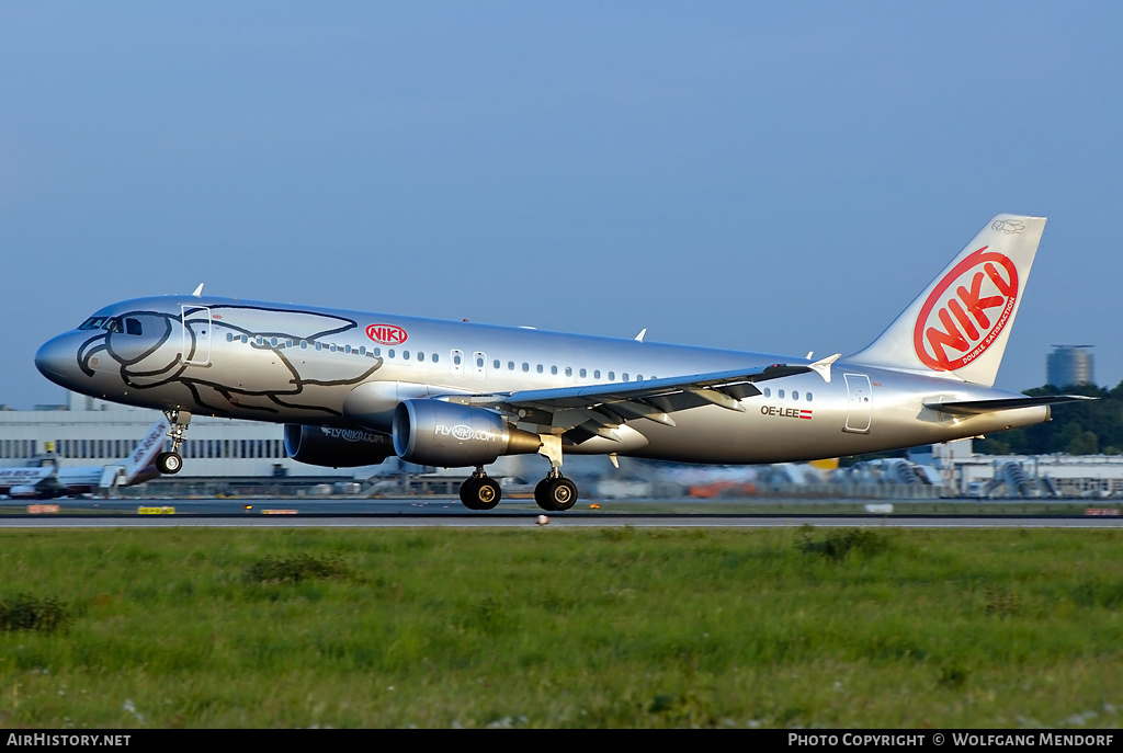 Aircraft Photo of OE-LEE | Airbus A320-214 | Niki | AirHistory.net #557126