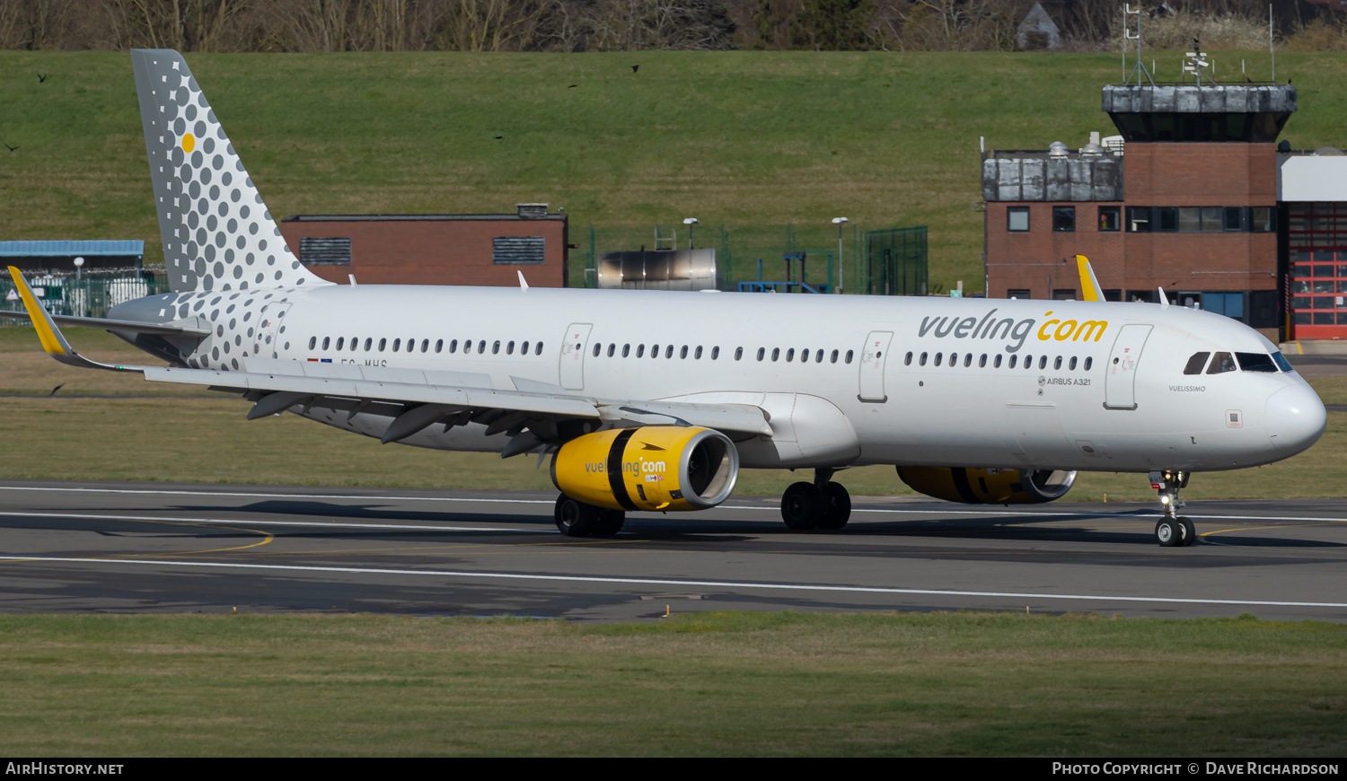 Aircraft Photo of EC-MHS | Airbus A321-231 | Vueling Airlines | AirHistory.net #557178