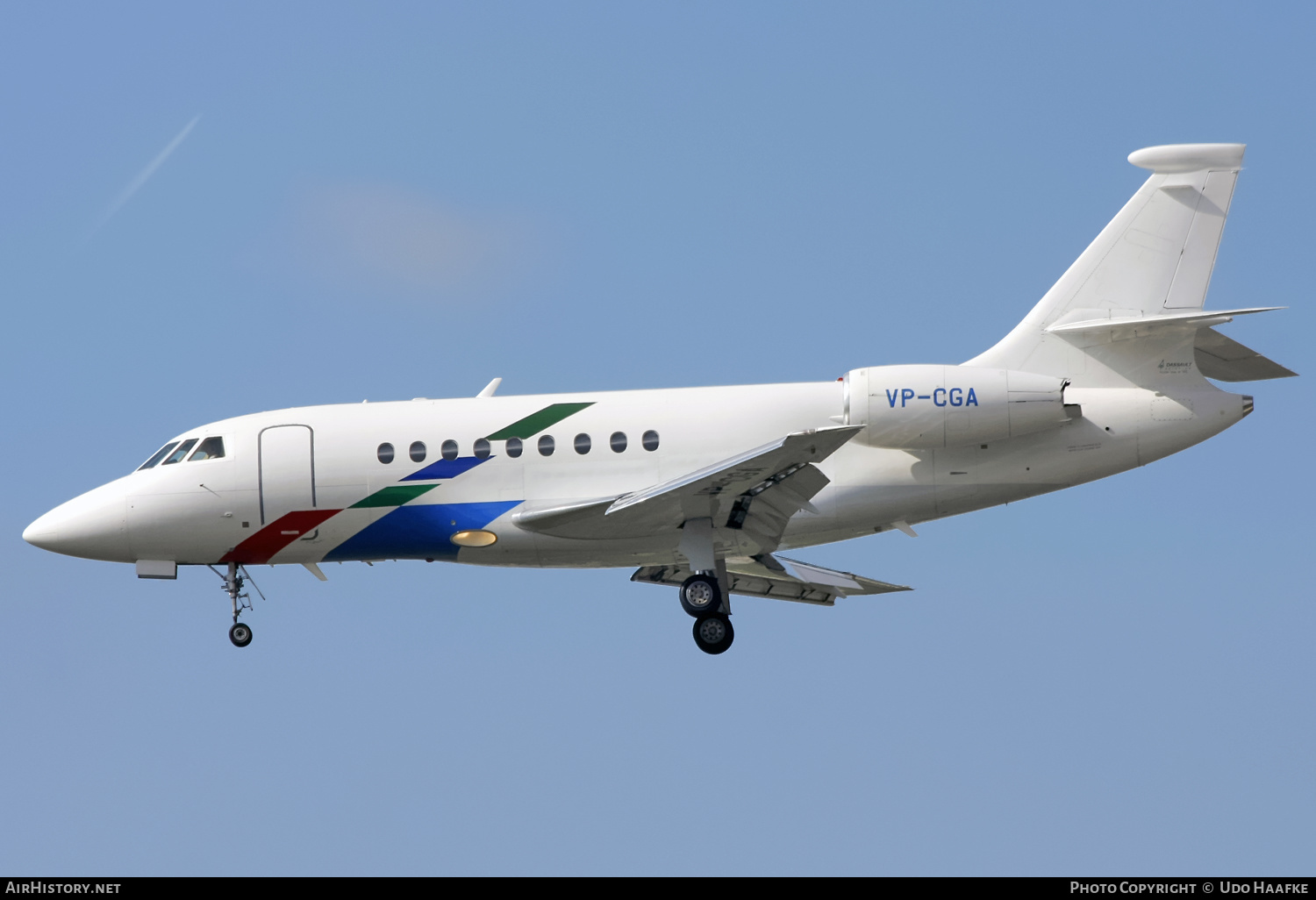 Aircraft Photo of VP-CGA | Dassault Falcon 2000 | AirHistory.net #557238