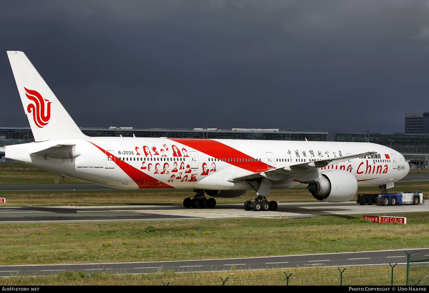 Aircraft Photo of B-2035 | Boeing 777-39L/ER | Air China | AirHistory.net #557277