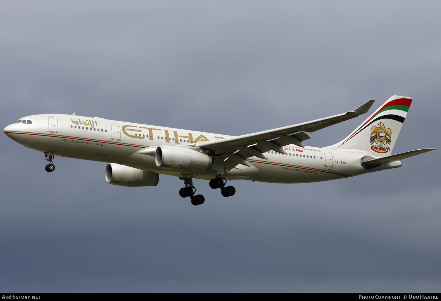 Aircraft Photo of A6-EYH | Airbus A330-243 | Etihad Airways | AirHistory.net #557303