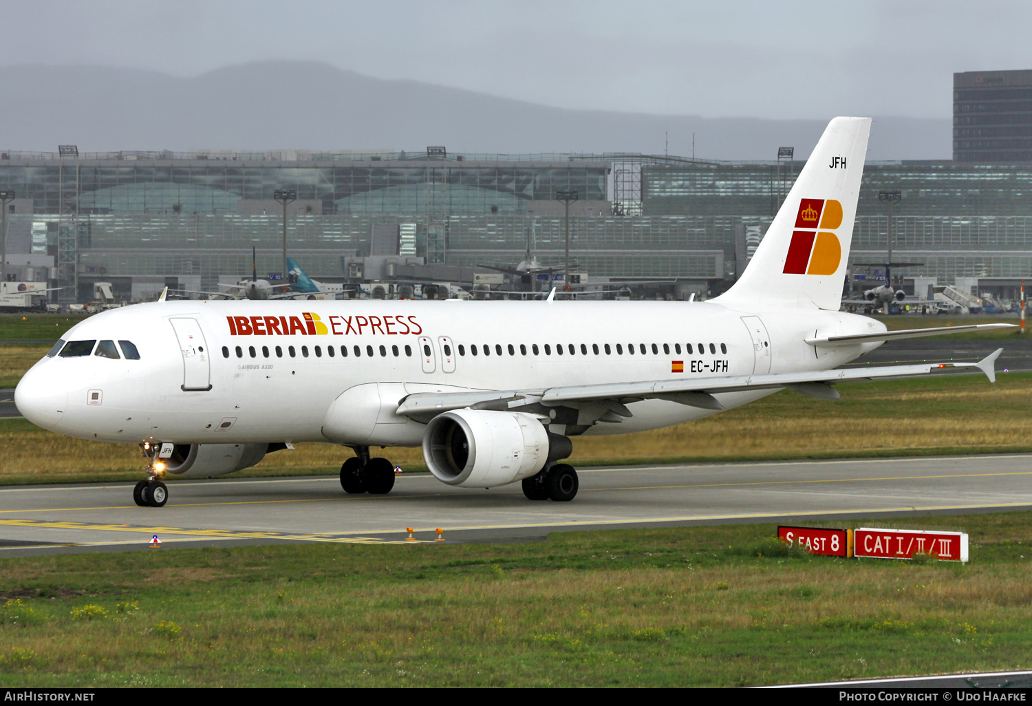 Aircraft Photo of EC-JFH | Airbus A320-214 | Iberia Express | AirHistory.net #557323