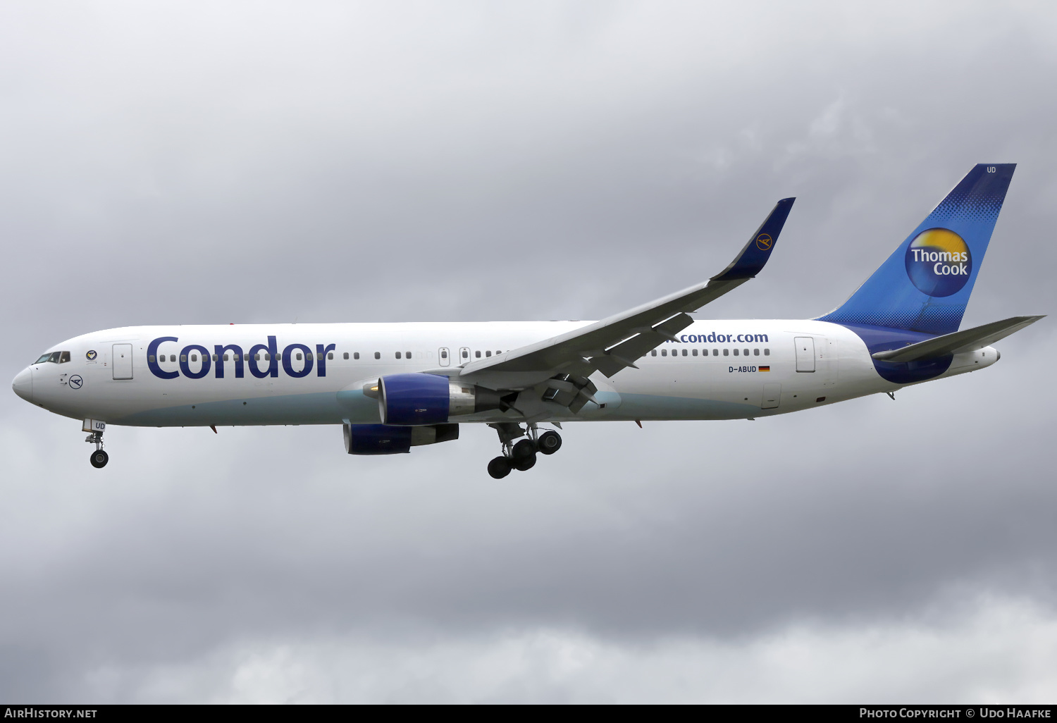 Aircraft Photo of D-ABUD | Boeing 767-330/ER | Condor Flugdienst | AirHistory.net #557369