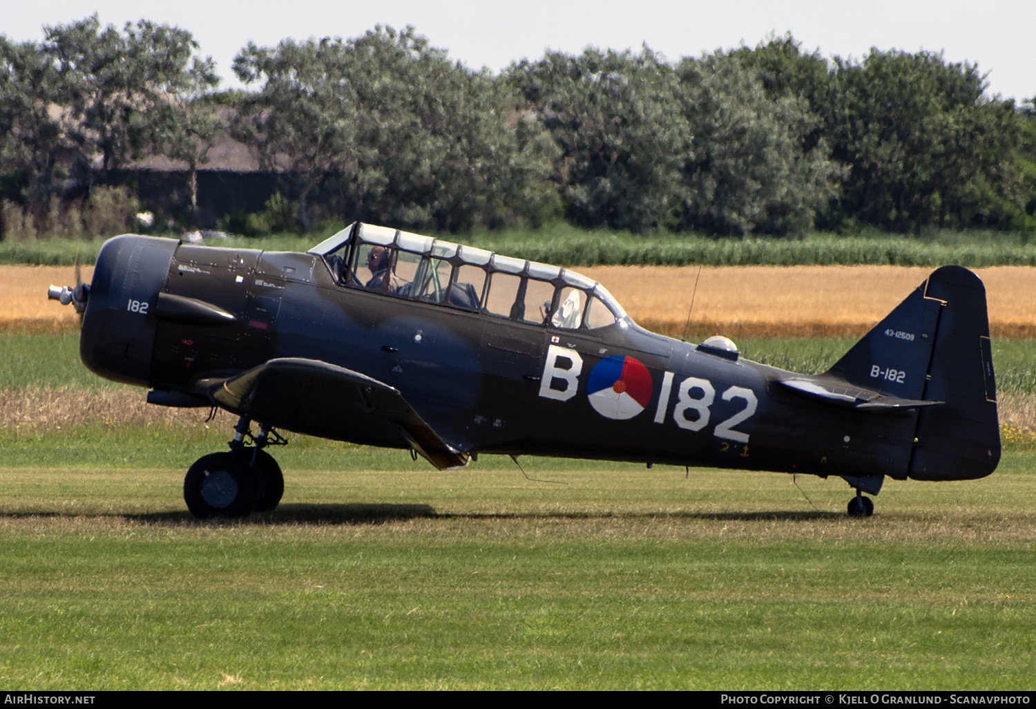 Aircraft Photo of PH-TBR / B-182 | North American AT-16 Harvard IIB | Netherlands - Air Force | AirHistory.net #557410