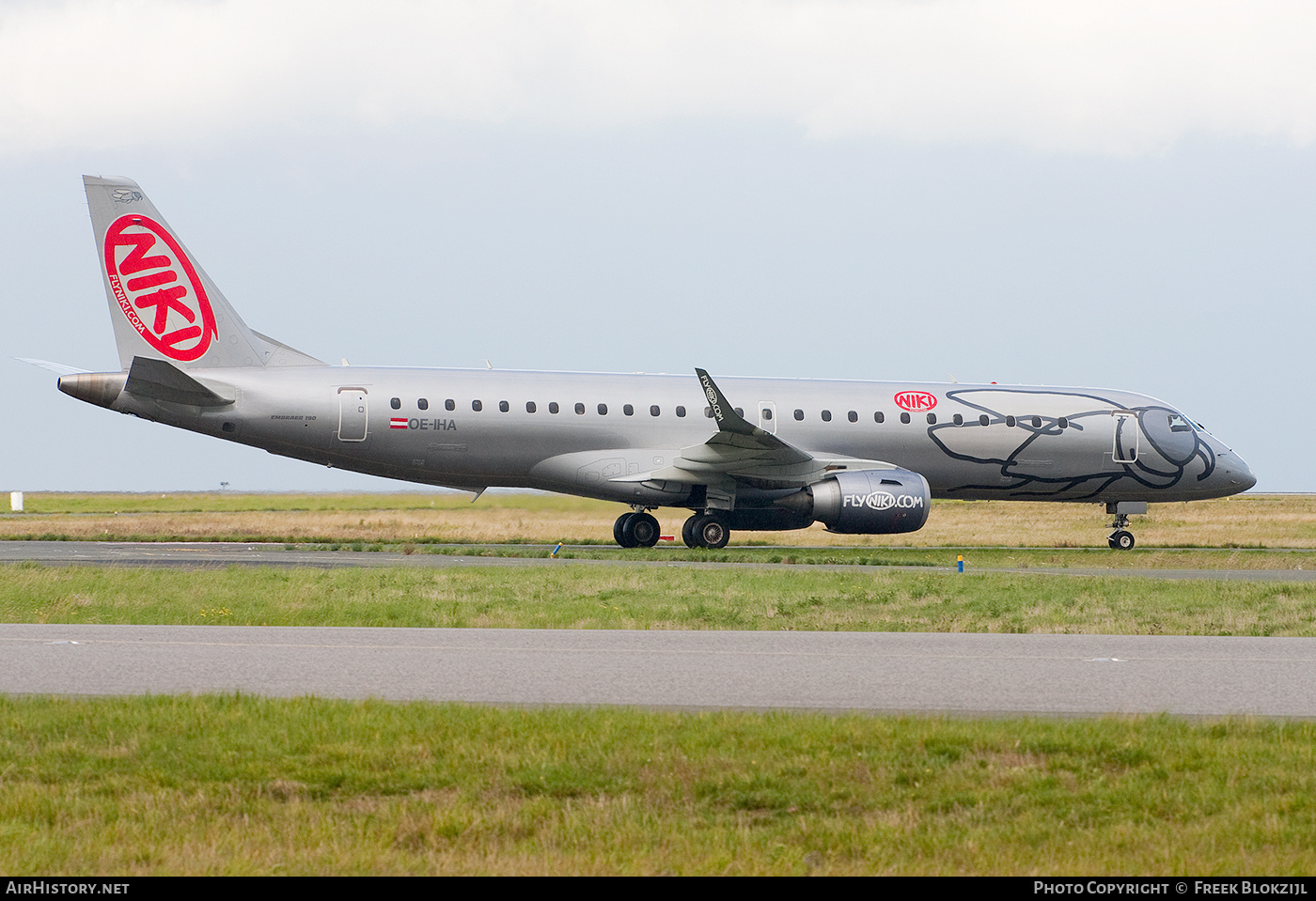 Aircraft Photo of OE-IHA | Embraer 190LR (ERJ-190-100LR) | Niki | AirHistory.net #557421