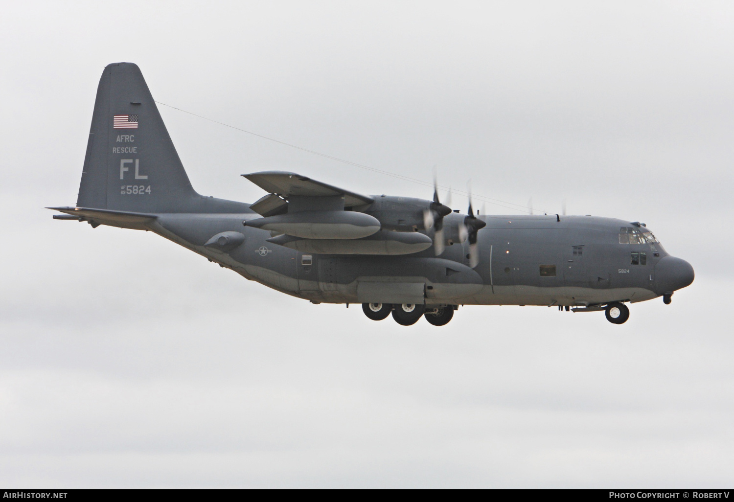 Aircraft Photo of 69-5824 / AF69-5824 | Lockheed HC-130N Hercules (L-382) | USA - Air Force | AirHistory.net #557515