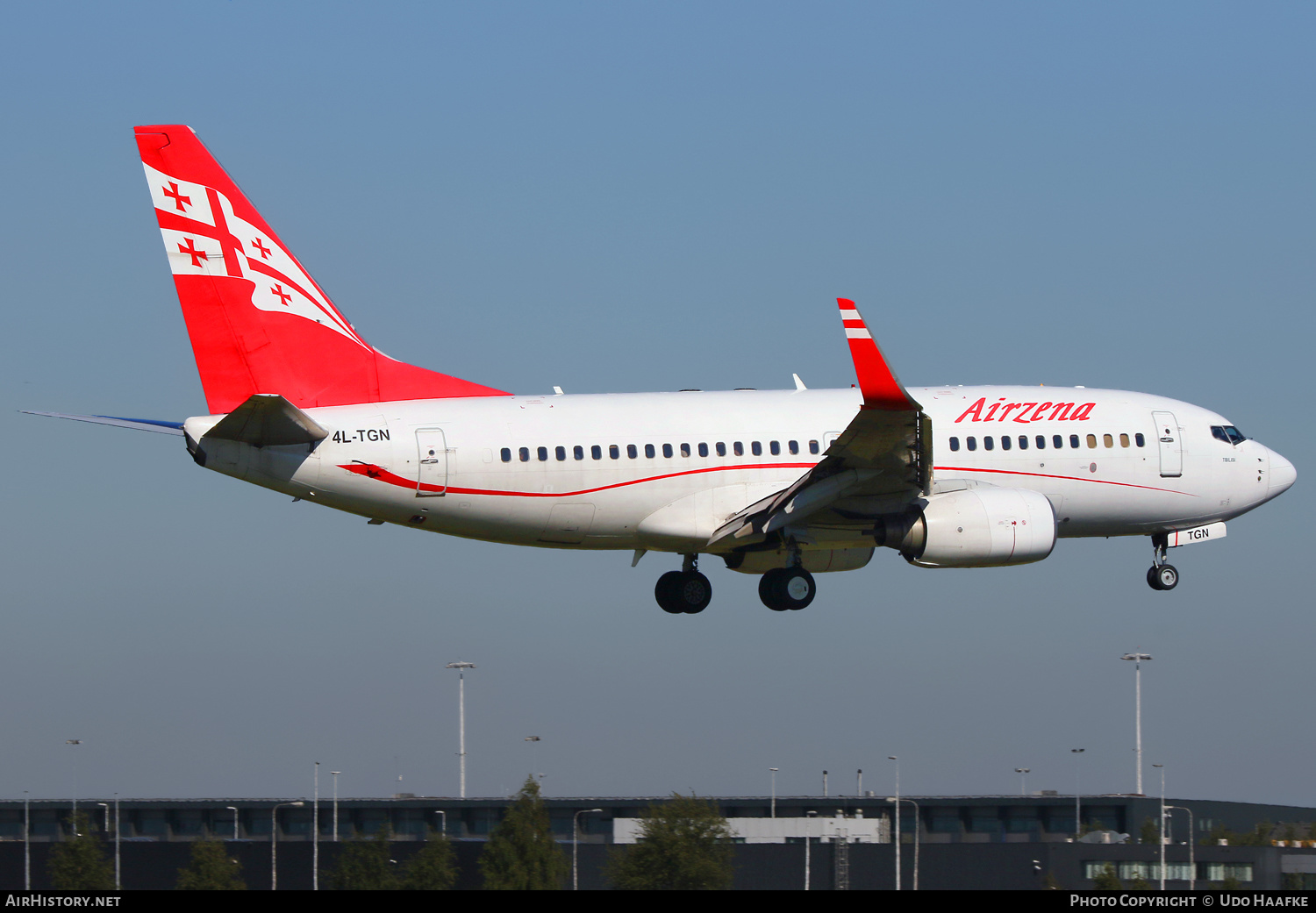 Aircraft Photo of 4L-TGN | Boeing 737-7BK | Airzena - Georgian Airways | AirHistory.net #557626