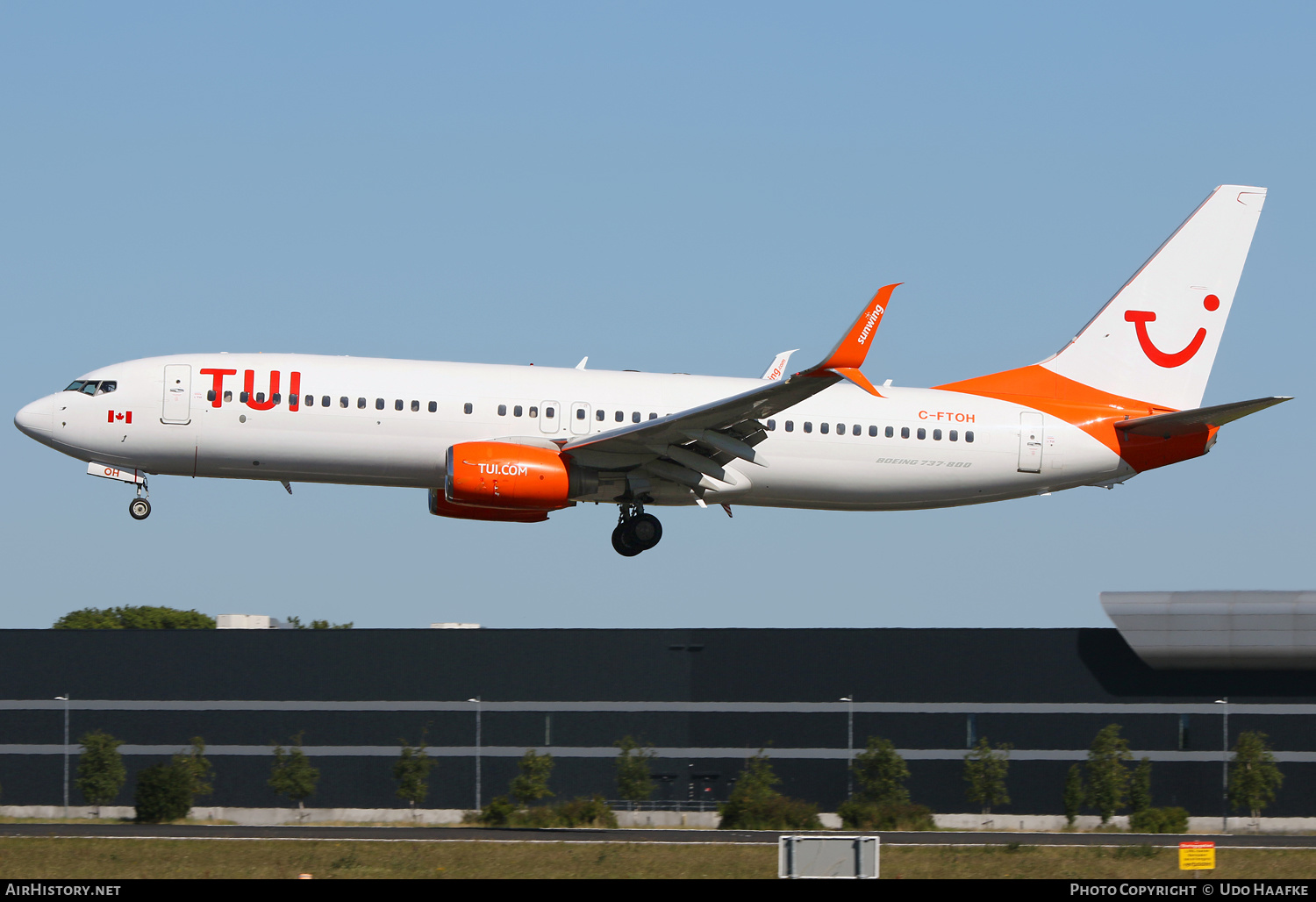 Aircraft Photo of C-FTOH | Boeing 737-8HX | TUI | AirHistory.net #557863