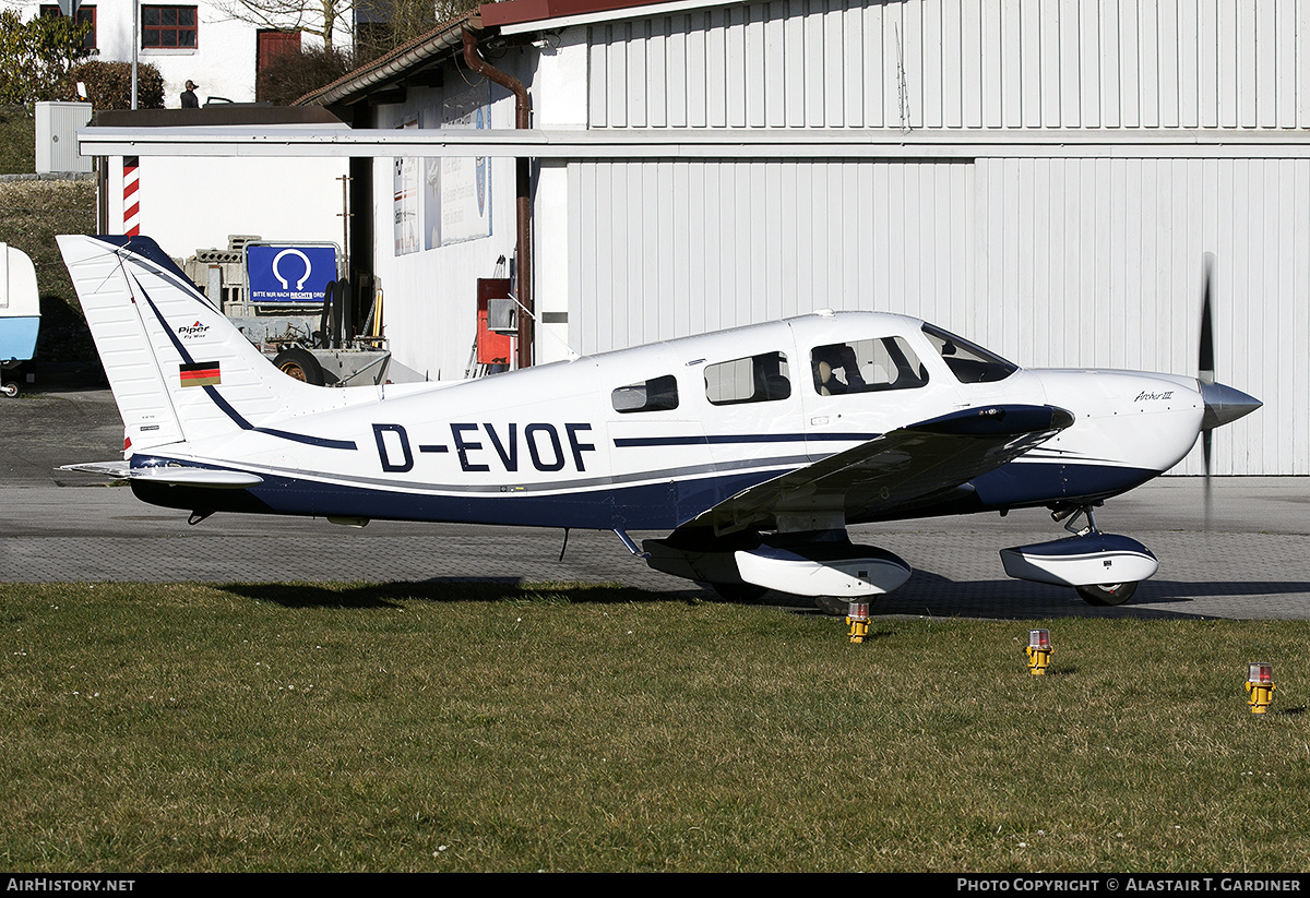 Aircraft Photo of D-EVOF | Piper PA-28-181 Archer III | AirHistory.net #558153