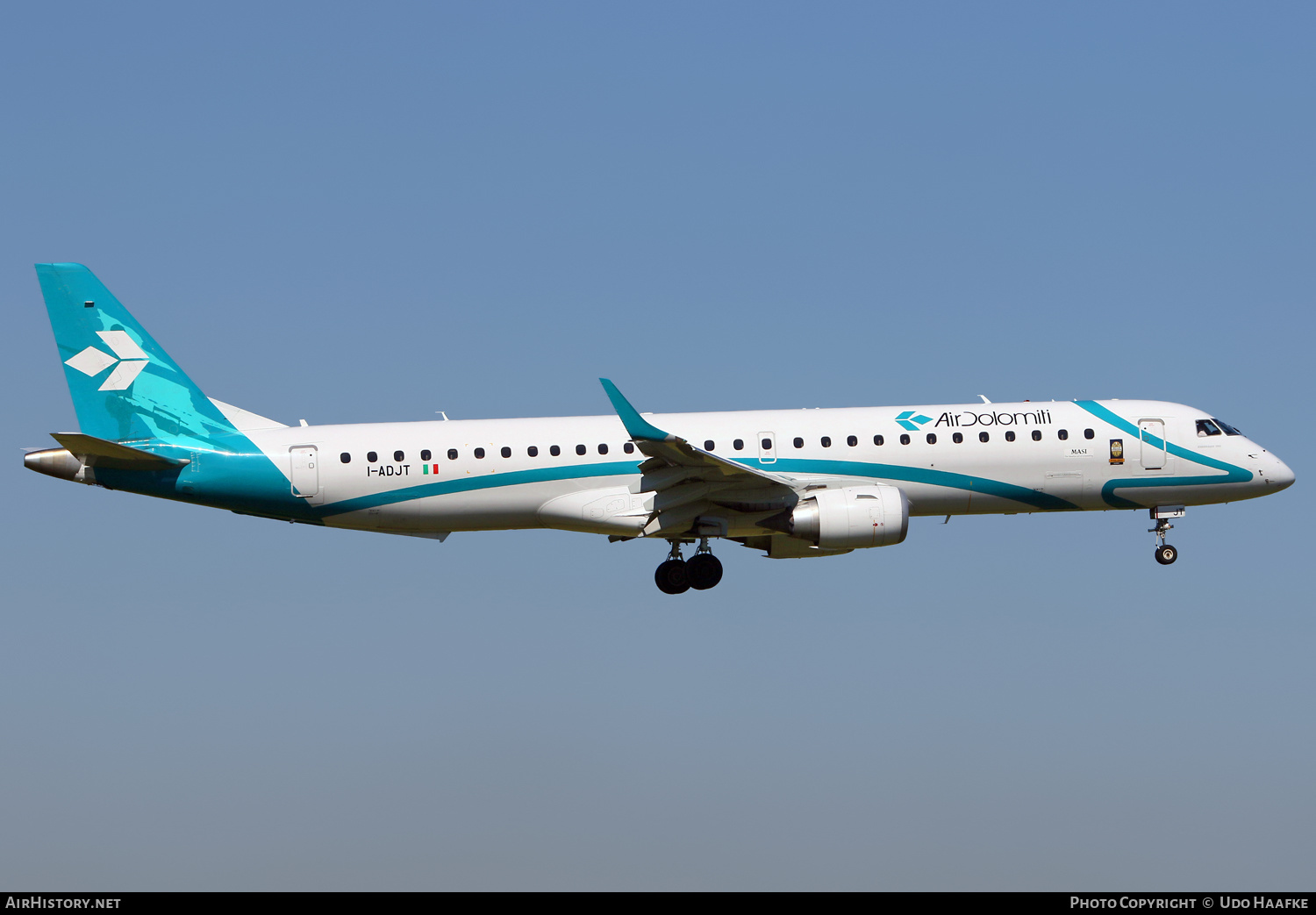 Aircraft Photo of I-ADJT | Embraer 195LR (ERJ-190-200LR) | Air Dolomiti | AirHistory.net #558228