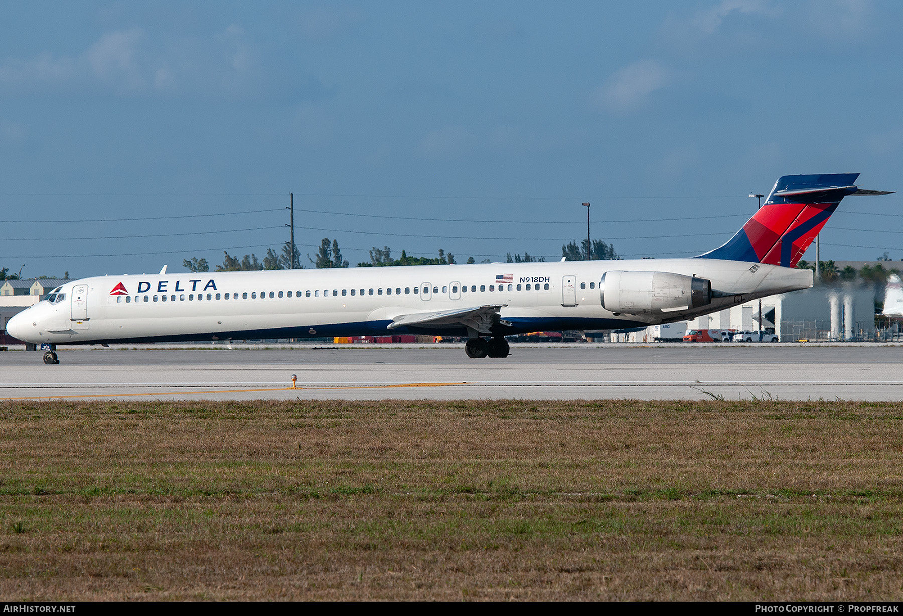 Aircraft Photo of N918DH | McDonnell Douglas MD-90-30 | Delta Air Lines | AirHistory.net #558233