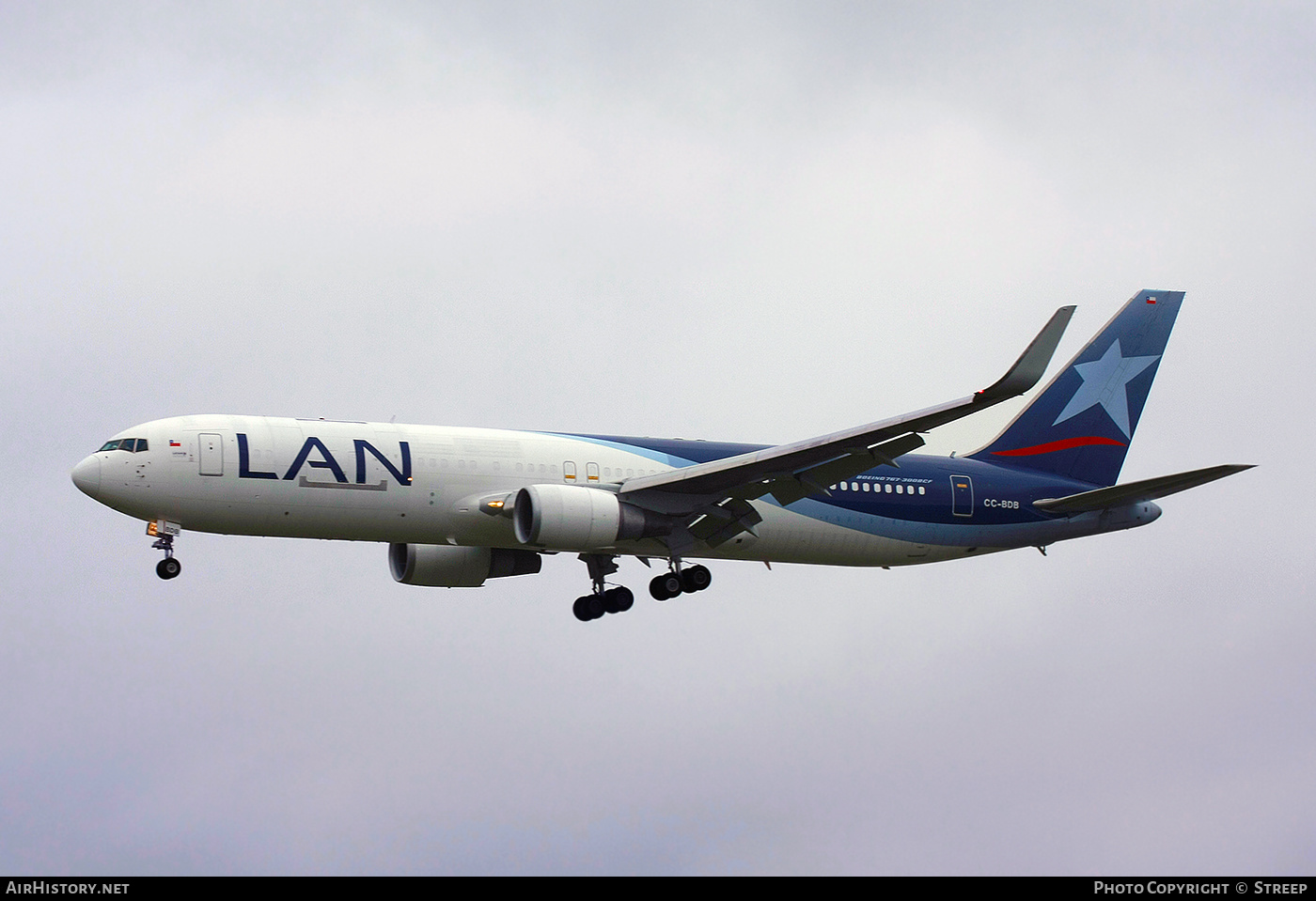 Aircraft Photo of CC-BDB | Boeing 767-316/ER(BCF) | LAN Airlines - Línea Aérea Nacional | AirHistory.net #558310