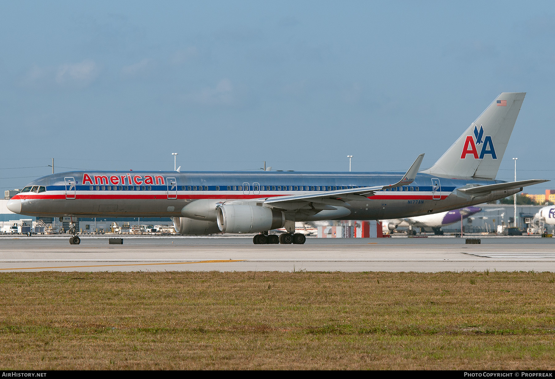 Aircraft Photo of N177AN | Boeing 757-223 | American Airlines | AirHistory.net #558324