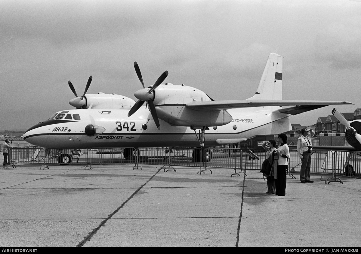 Aircraft Photo of CCCP-83966 | Antonov An-32 | Aeroflot | AirHistory.net #558368