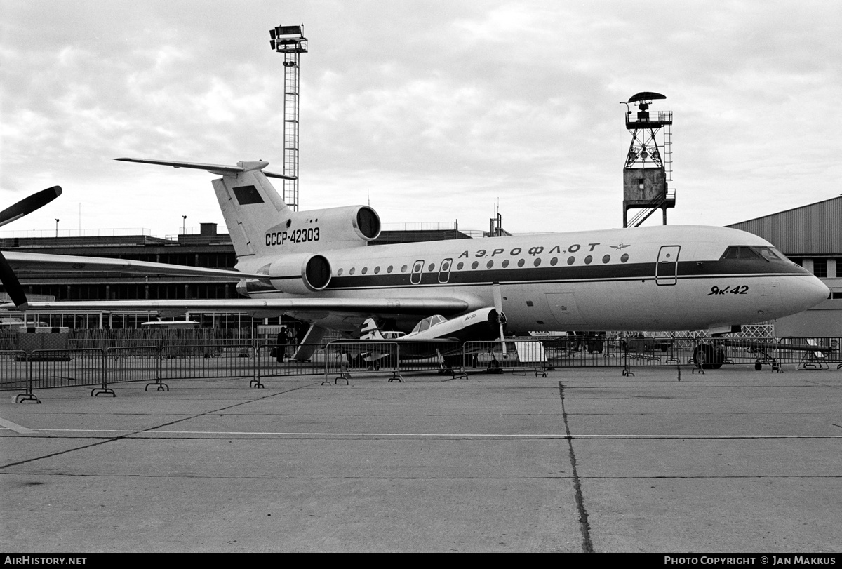 Aircraft Photo of CCCP-42303 | Yakovlev Yak-42 | Aeroflot | AirHistory.net #558374