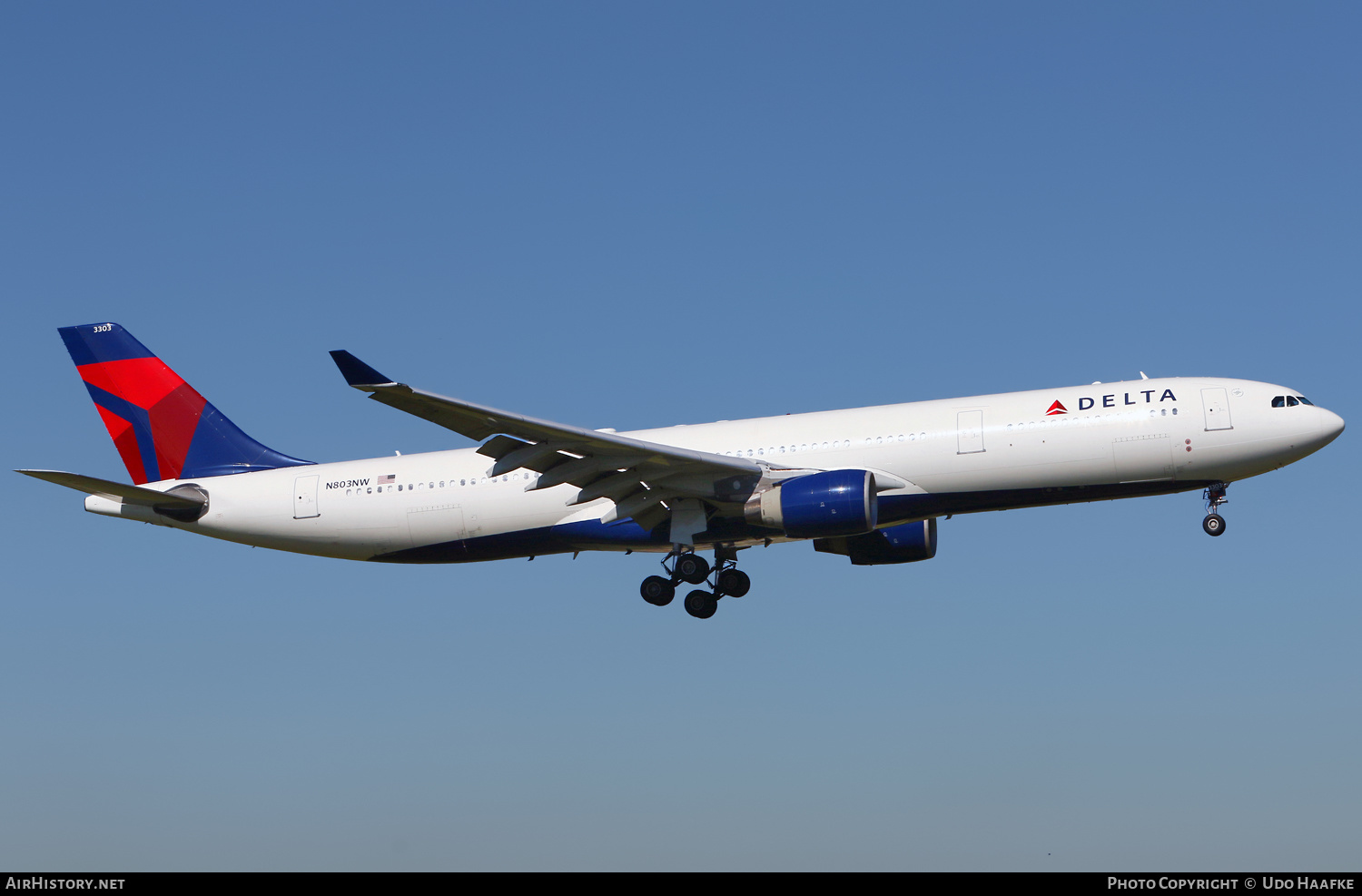 Aircraft Photo of N803NW | Airbus A330-323 | Delta Air Lines | AirHistory.net #558382