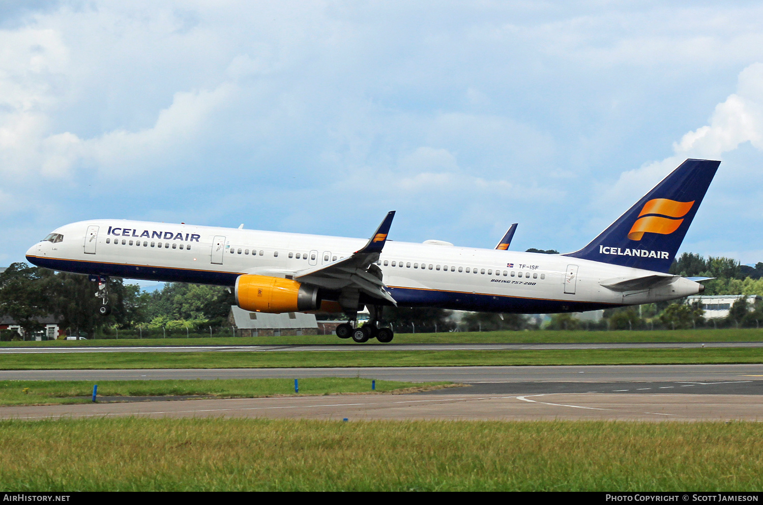 Aircraft Photo of TF-ISF | Boeing 757-223 | Icelandair | AirHistory.net #558402